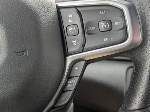 New 2026 RAM 1500 Express AWD/4WD image 16