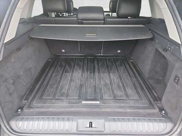 Used 2018 Land Rover Range Rover Sport SE AWD/4WD image 7