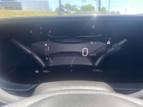 Used 2025 Buick Envista Preferred w/ Convenience I Package FWD image 19