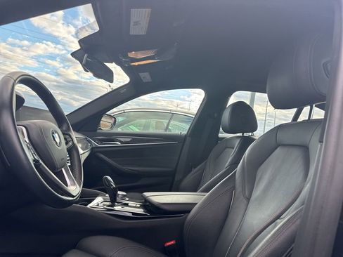 Used 2018 BMW 540i image 8