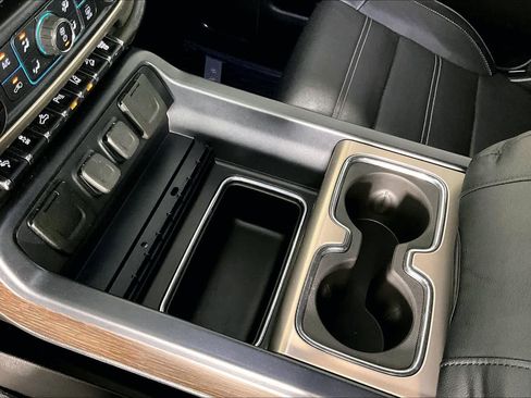 Used 2019 GMC Sierra 3500 Denali w/ Duramax Plus Package image 15