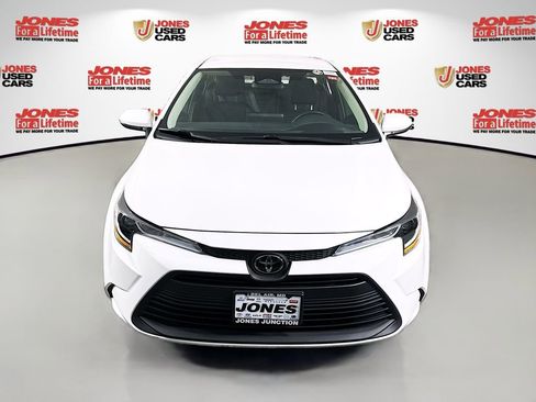 Certified 2025 Toyota Corolla LE FWD image 12