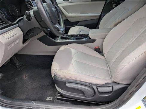 Used 2019 Hyundai Sonata SE FWD image 15