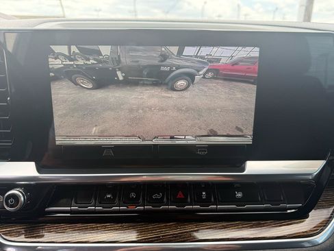 Used 2023 GMC Sierra 1500 Elevation AWD/4WD image 19