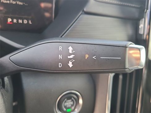 Used 2024 GMC Acadia Elevation image 37