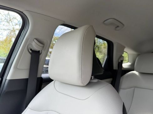 Used 2023 Kia Sportage EX FWD image 32