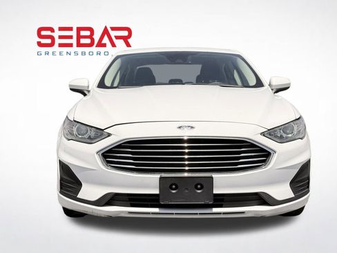 Used 2019 Ford Fusion SE FWD image 2