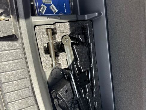 Used 2019 Hyundai Santa Fe Limited FWD image 21