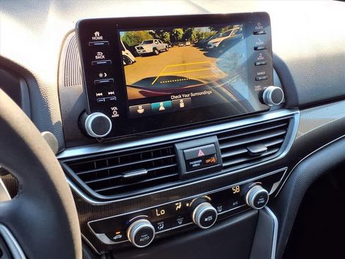 Used 2018 Honda Accord Sport image 21