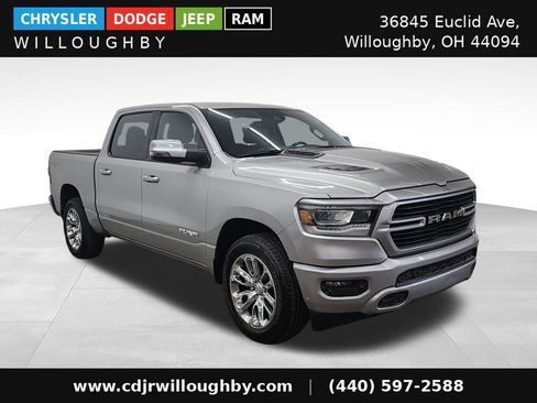 Used 2023 RAM 1500 Laramie AWD/4WD image 3