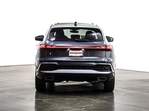New 2025 Audi Q5 Prestige image 3