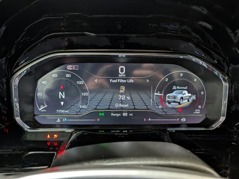 Used 2025 GMC Sierra 1500 Elevation image 23