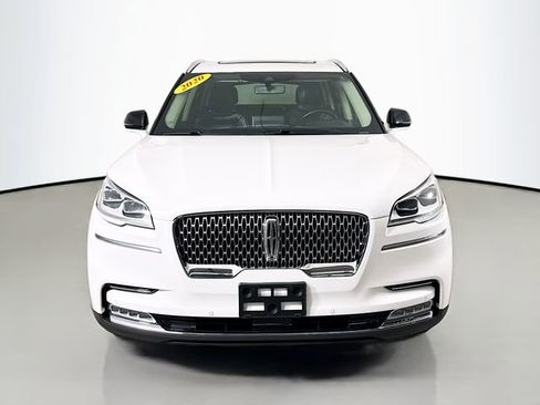 Used 2020 Lincoln Aviator Reserve w/ Equipment Group 202A AWD/4WD image 2