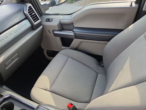 Used 2021 Ford F250 XLT w/ XLT Premium Package image 14