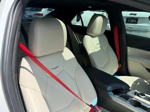 Used 2022 Cadillac CT4 Premium Luxury RWD image 38