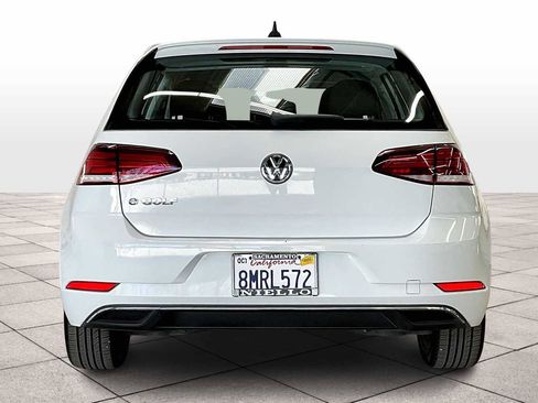 Used 2019 Volkswagen e-Golf SE w/ Driver Assistance Package image 9