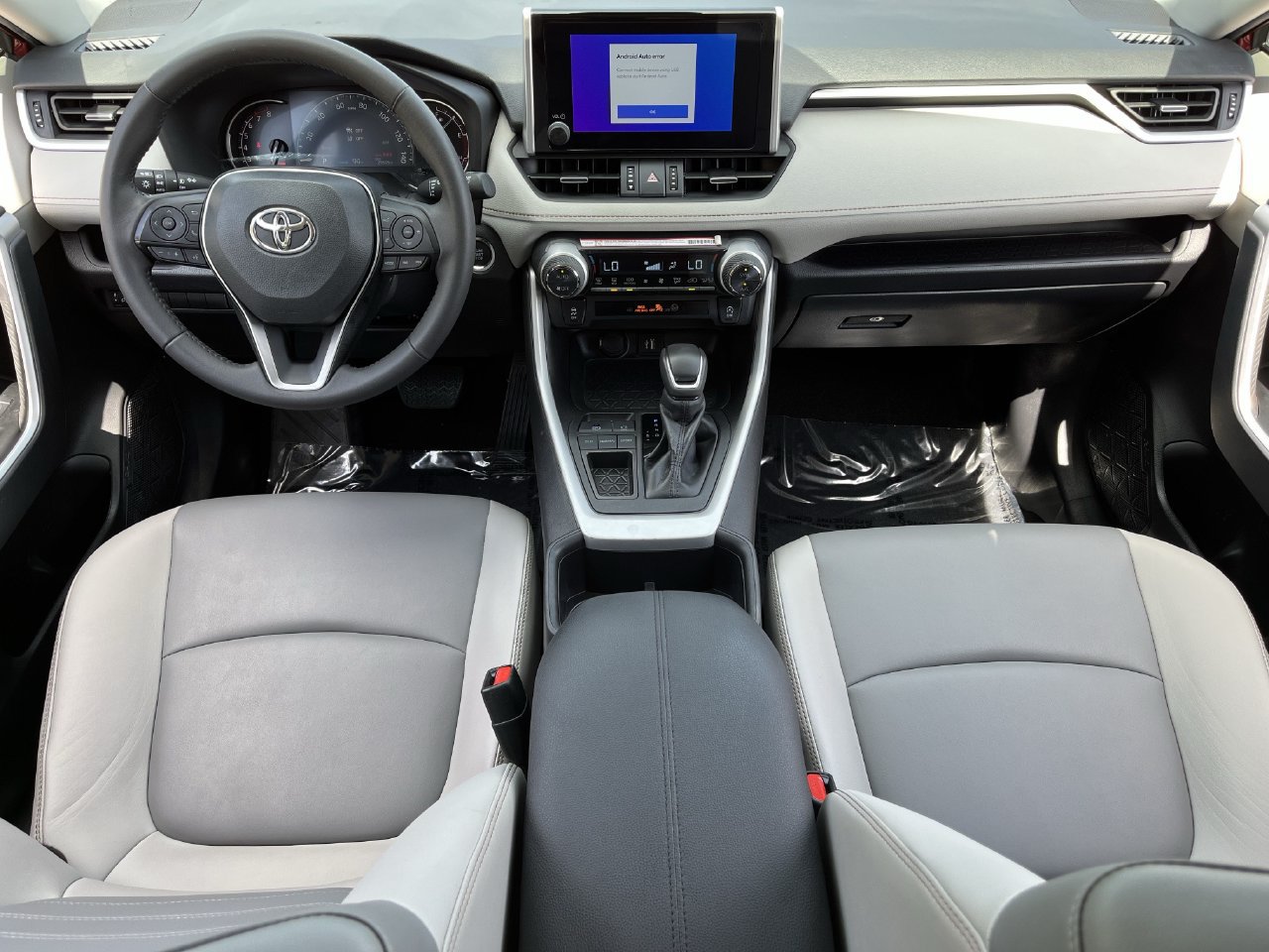 Used 2025 Toyota RAV4 XLE Premium FWD image 9