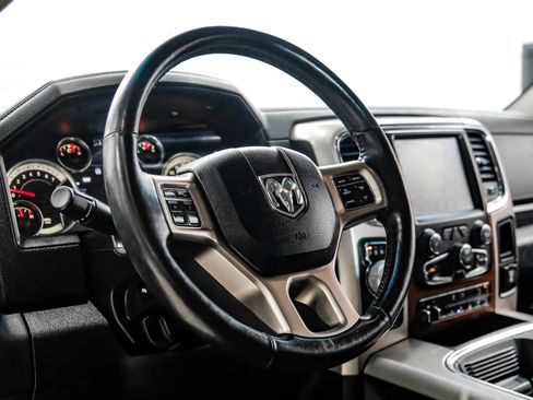 Used 2016 RAM 1500 Laramie w/ Convenience Group AWD/4WD image 21