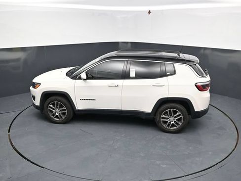 Used 2018 Jeep Compass Latitude w/ Cold Weather Group AWD/4WD image 44