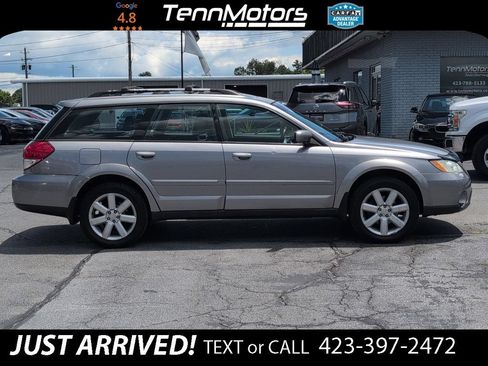 Used 2008 Subaru Outback 2.5i Limited AWD/4WD image 4