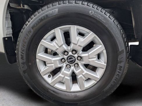 Used 2023 Nissan Frontier SV w/ SV Convenience Package AWD/4WD image 30