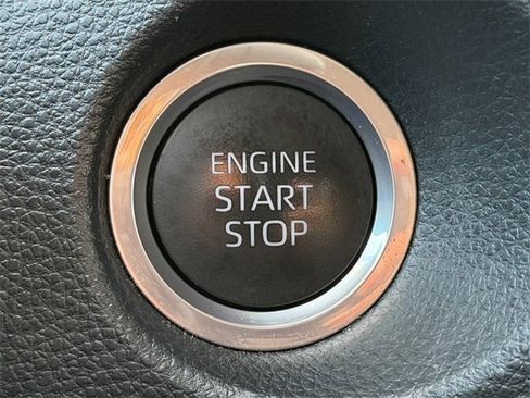 Used 2023 Toyota Corolla Cross LE image 37