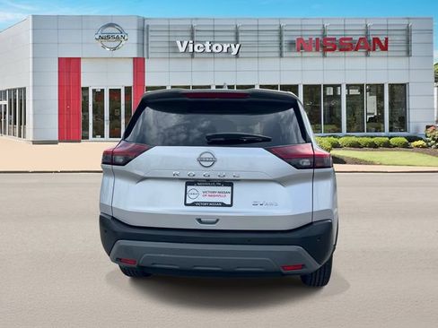 Used 2023 Nissan Rogue SV AWD/4WD image 4