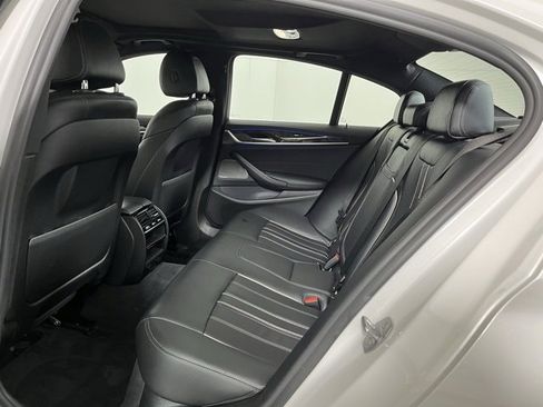 Used 2019 BMW 530i xDrive w/ Premium Package image 19