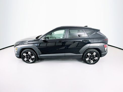 Used 2025 Hyundai Kona SEL FWD image 4