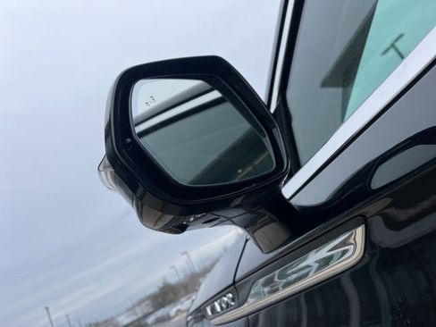 Used 2025 Lincoln Aviator AWD image 49