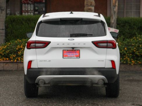 Used 2024 Ford Escape Active image 7