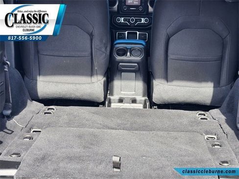 Used 2021 Jeep Wrangler Sport image 27