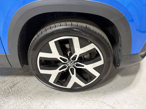 Used 2023 Volkswagen Taos SEL AWD/4WD image 39