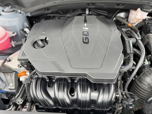 Certified 2025 Kia Sportage EX FWD image 28