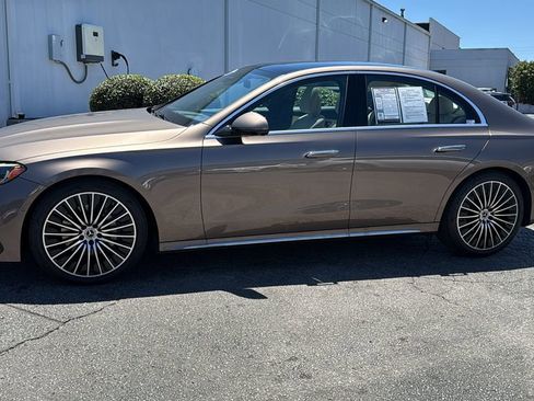Certified 2024 Mercedes-Benz E 350 4MATIC Sedan image 7