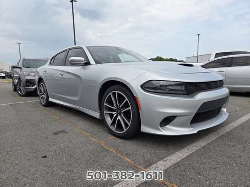 Used 2020 Dodge Charger R/T w/ Plus Group RWD image 5