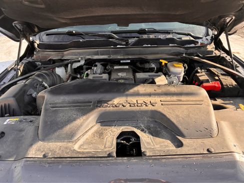 Used 2022 RAM 3500 Laramie w/ Night Edition image 27