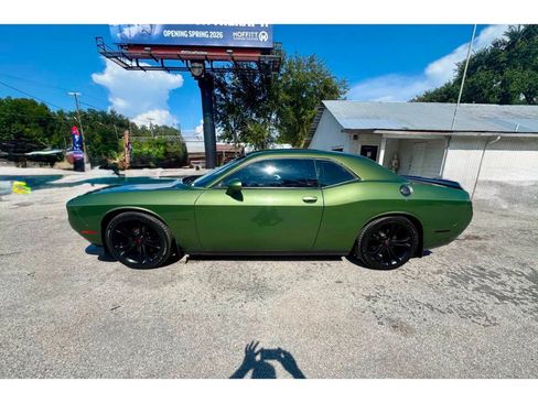 Used 2020 Dodge Challenger R/T RWD image 6