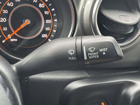 Used 2020 Jeep Gladiator Overland AWD/4WD image 22