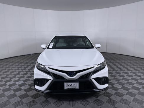 Used 2021 Toyota Camry SE FWD image 28