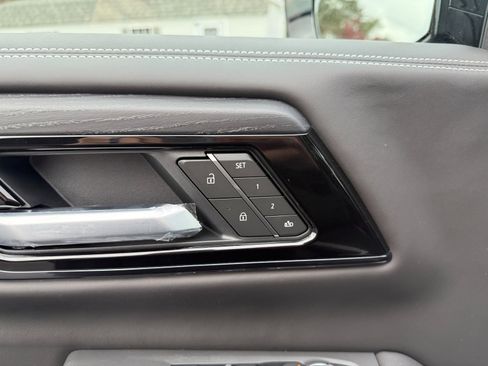 New 2026 GMC Yukon AT4 Ultimate w/ LPO, Illumination Package image 27