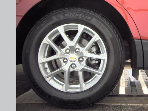 Certified 2024 Chevrolet Equinox LT image 12