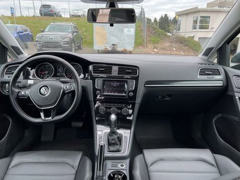 Used 2015 Volkswagen Golf TDI SEL FWD image 12