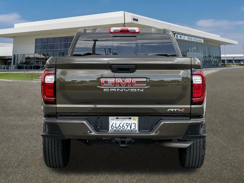Used 2023 GMC Canyon AT4 w/ AT4 Premium Package AWD/4WD image 9