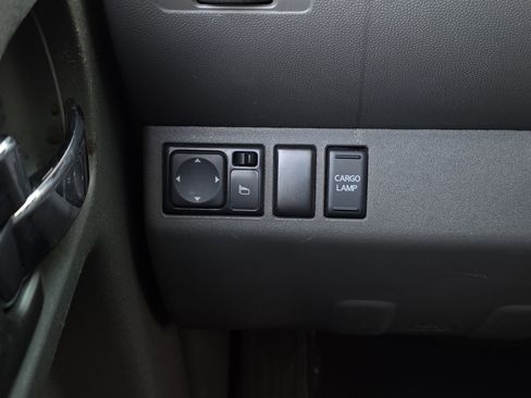 Used 2020 Nissan Frontier SV image 17