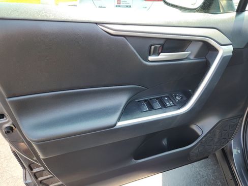 Certified 2025 Toyota RAV4 XLE AWD/4WD image 10
