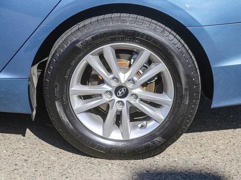 Used 2016 Hyundai Sonata SE image 12