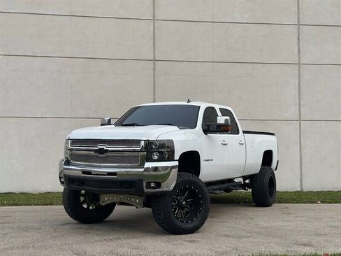 Used 2009 Chevrolet Silverado 3500 LTZ w/ Suspension Package, Off-Road image 1