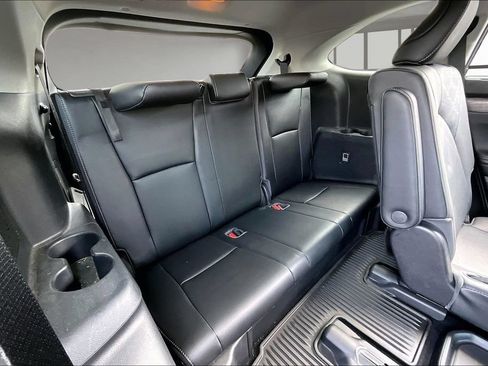 Used 2020 Toyota Highlander Platinum AWD/4WD image 28