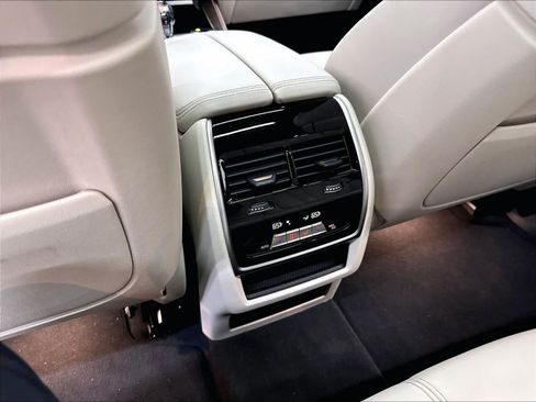 Used 2023 BMW X5 xDrive40i w/ Executive Package AWD/4WD image 36